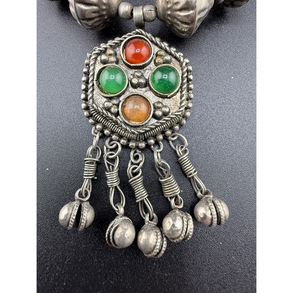 Vintage Tibetan Necklace‎ Earrings Set Green Orange Silver Tone Clip Ons 18" - Picture 2 of 16